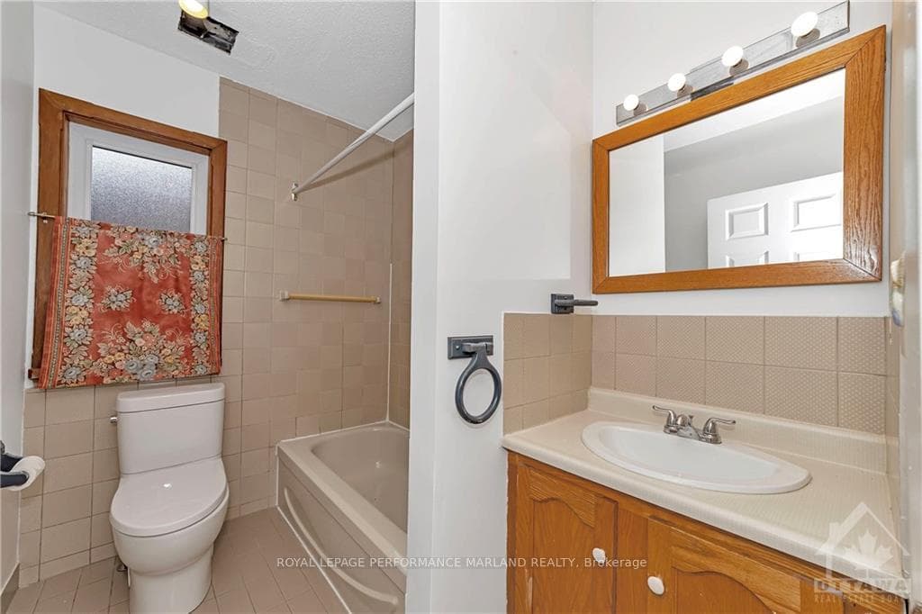 51 LEES Avenue photo 11