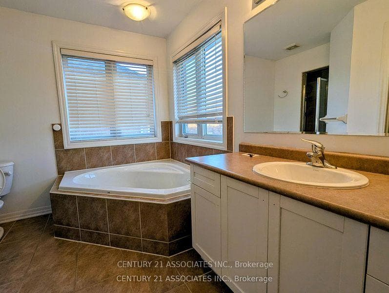 177 Montreal Circle photo 17