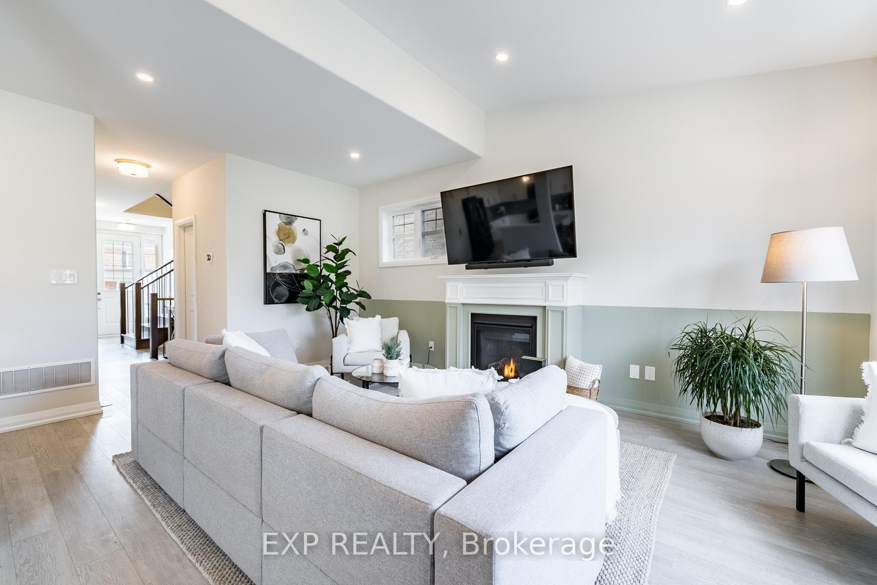 56 Drummond Street photo 5