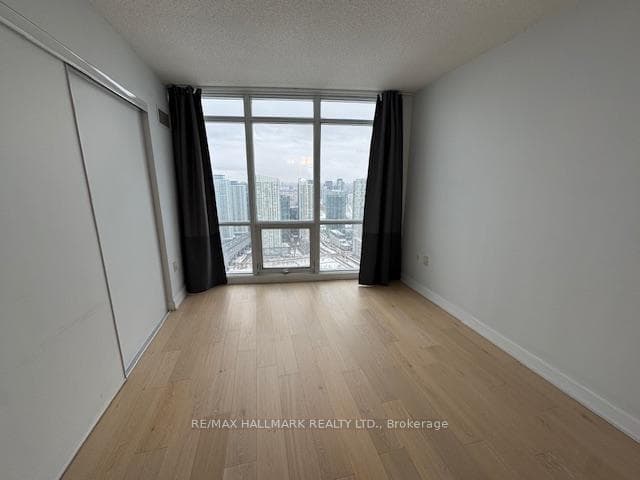 11 Brunel Court Unit 4815 photo 3