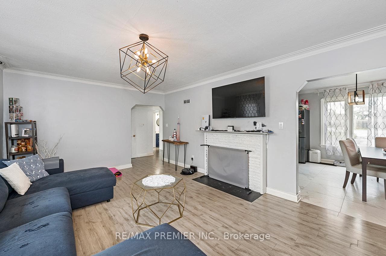 2934 Weston Road photo 11