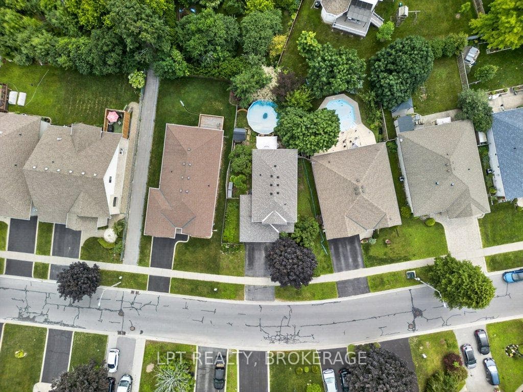 645 Roosevelt Drive photo 41