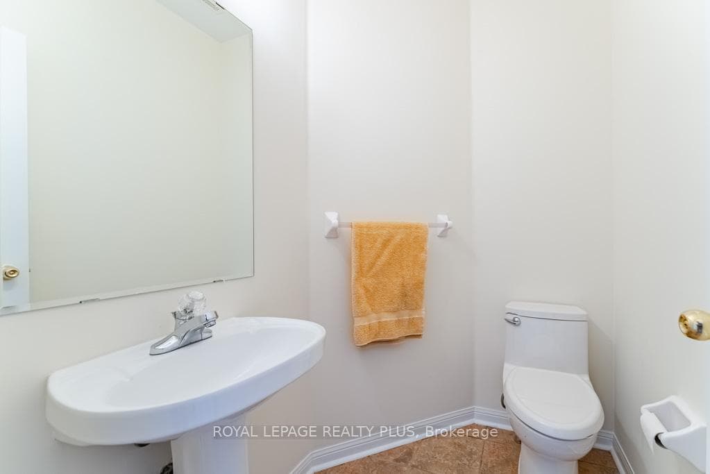 854 McDuffe Crescent photo 24