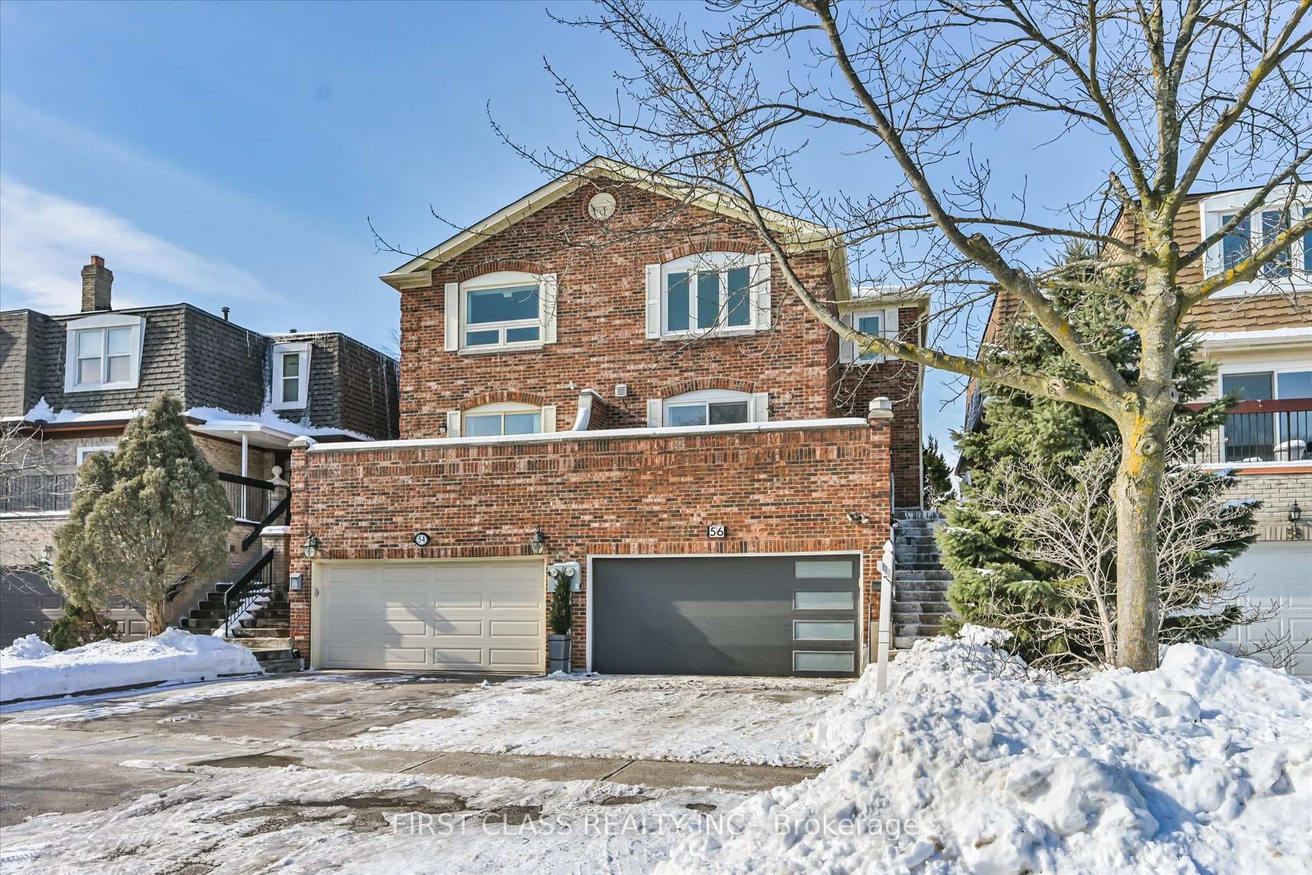 56 Stillwater Crescent photo 1