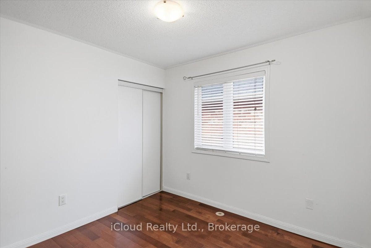 270 Whetham Heights photo 30