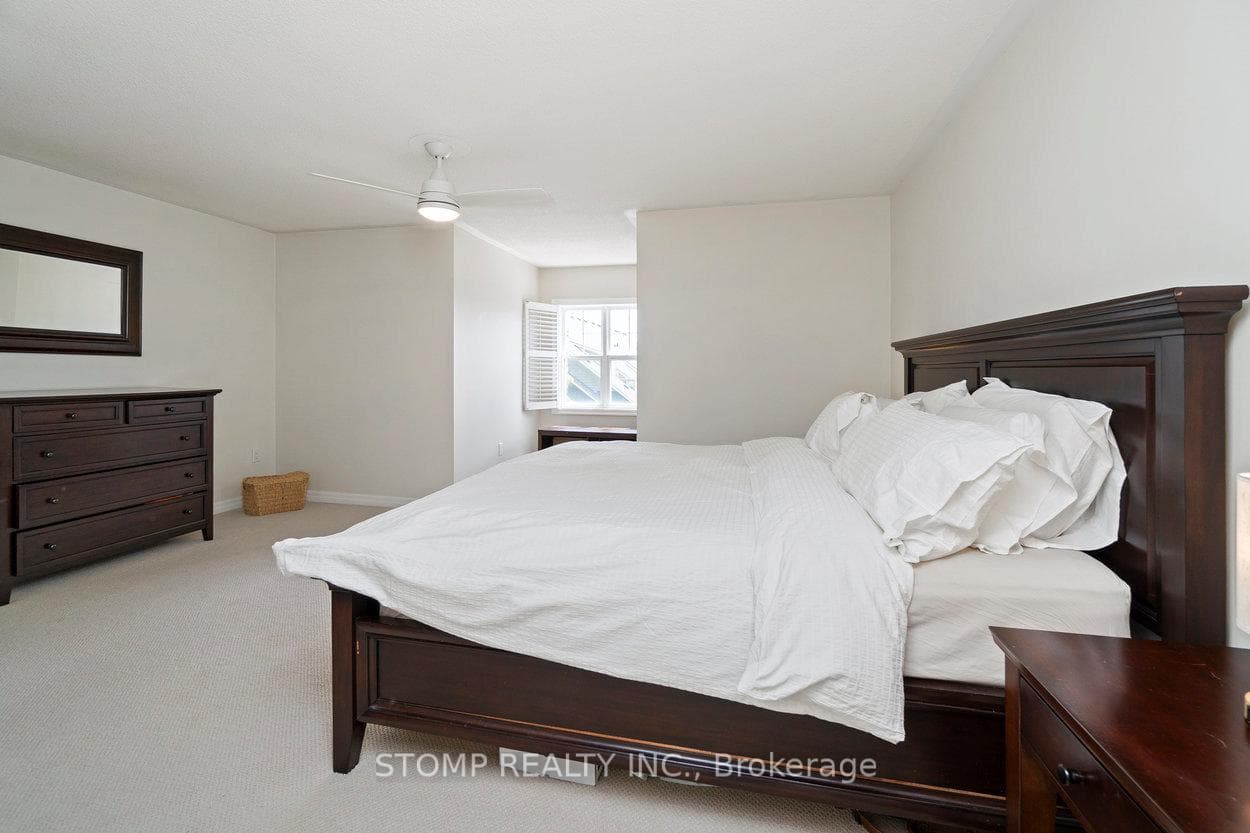 118 Waterside Drive photo 33