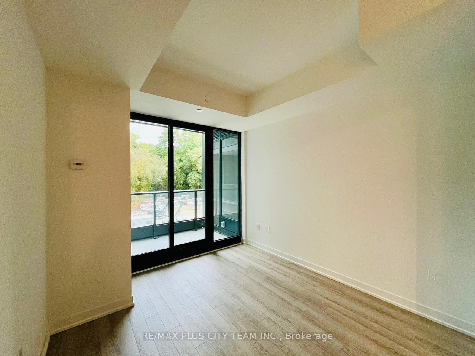 250 Lawrence Avenue Unit 201 photo 2