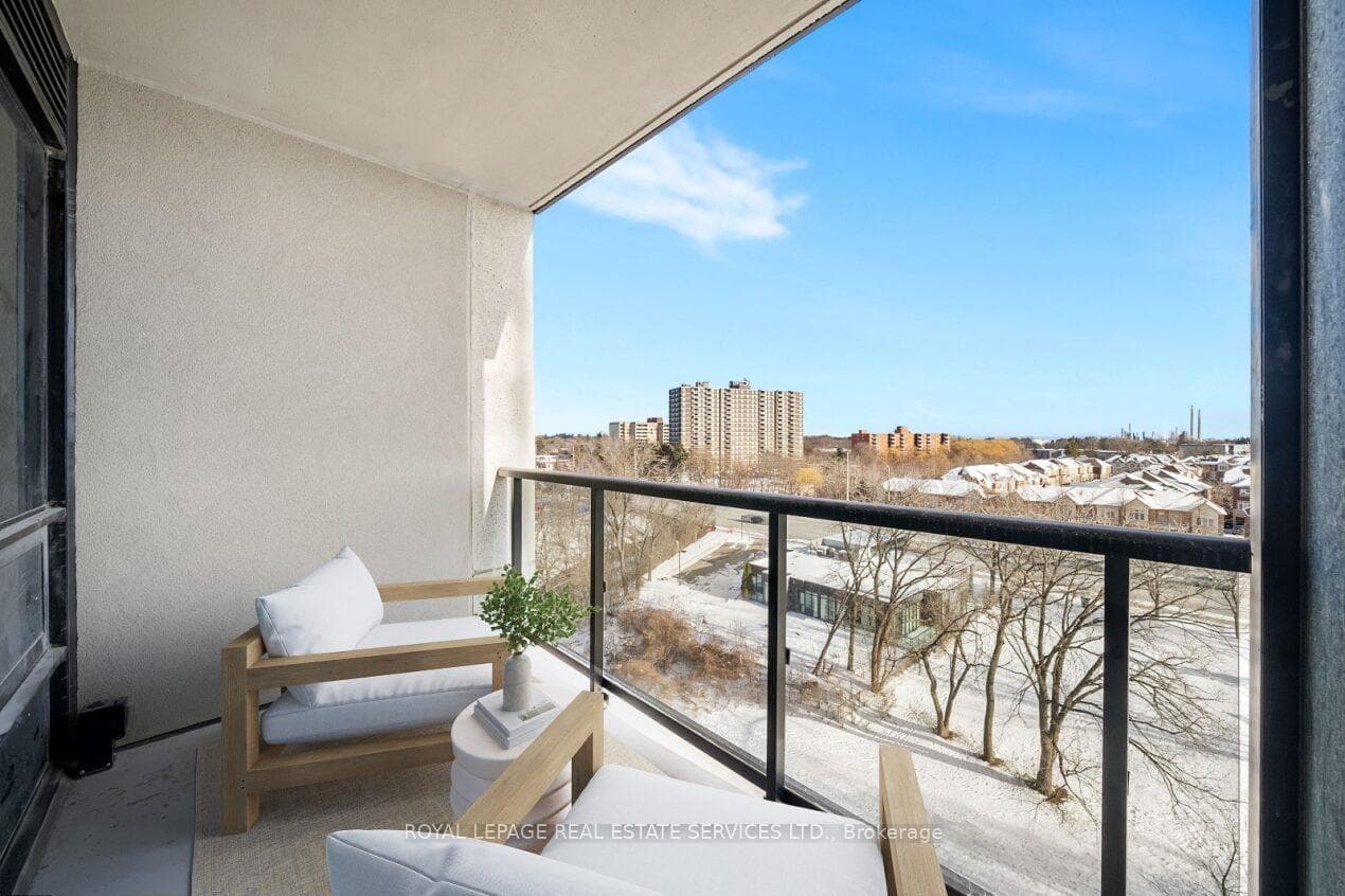 1035 Southdown Road Unit 705 photo 21
