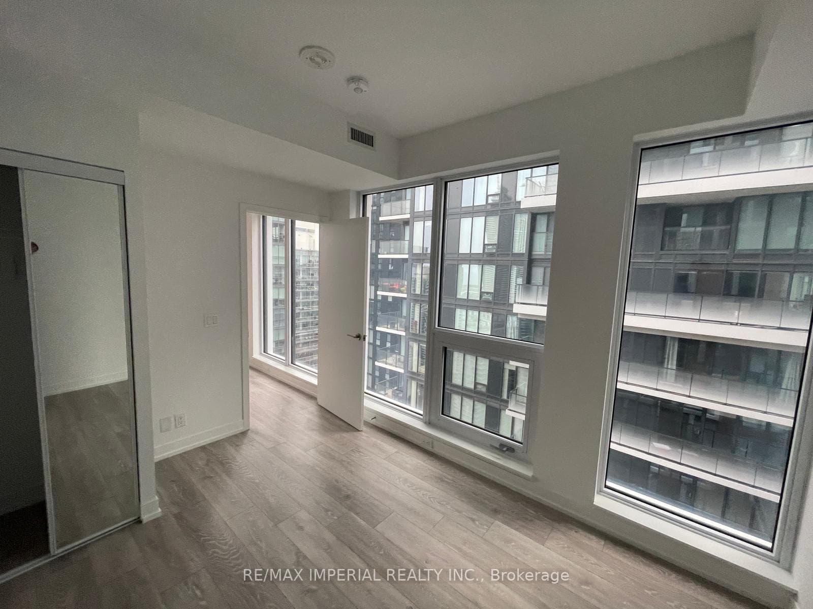 55 Mercer Street Unit 3905 photo 9