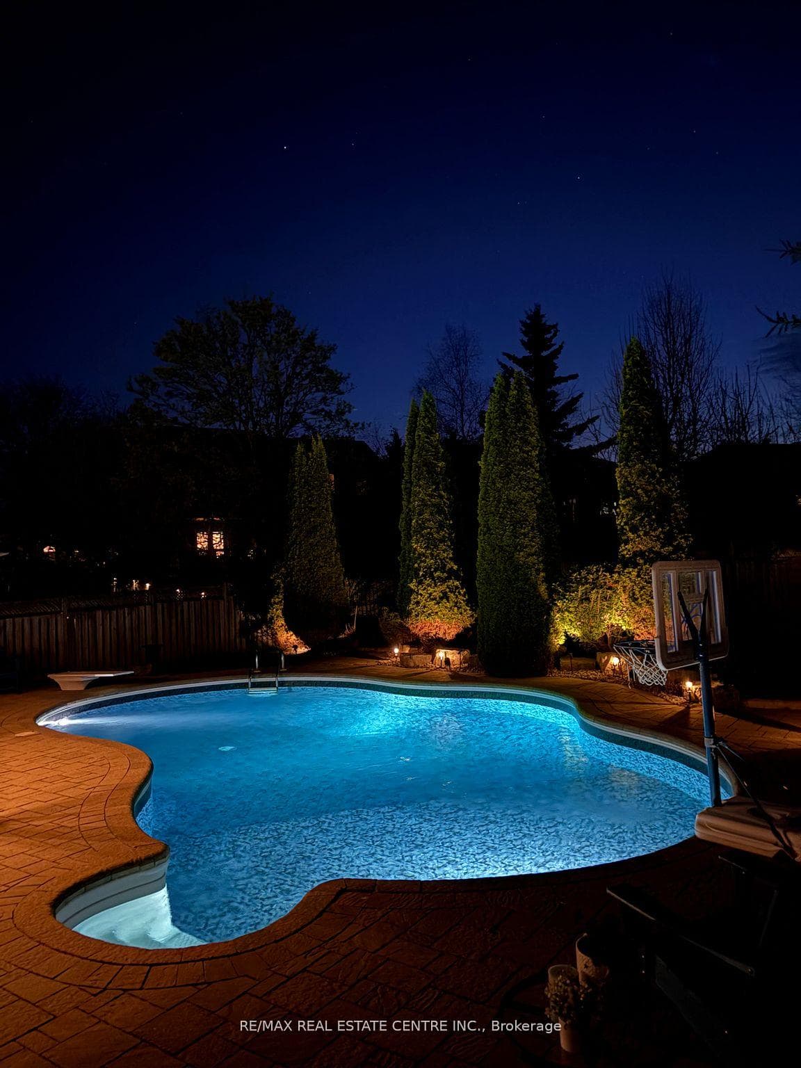 11 Chapman Road photo 46