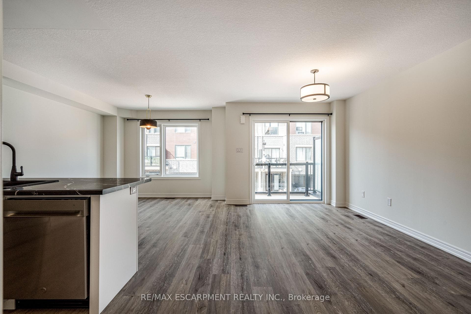 10 Dryden Lane photo 26