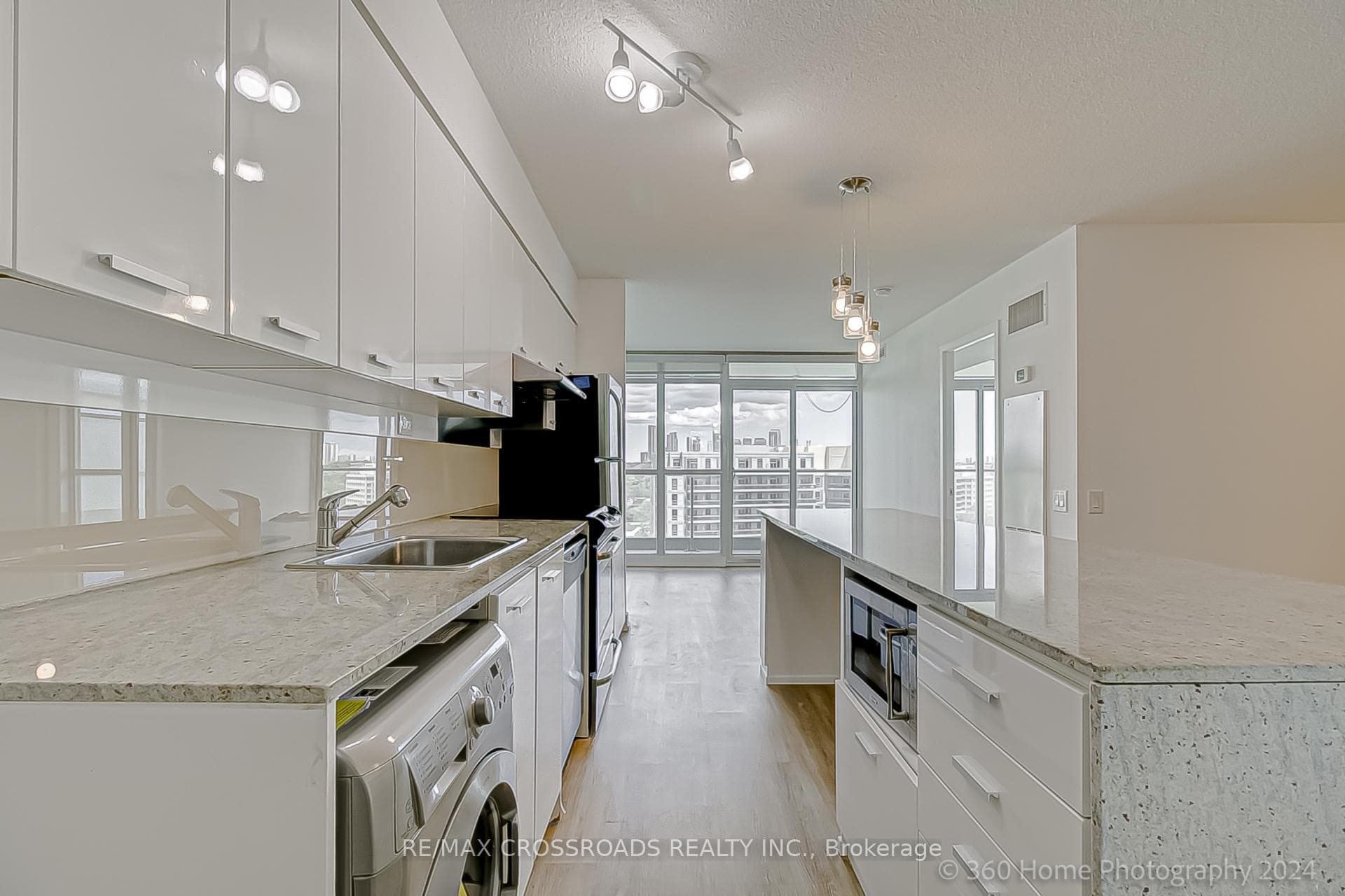 33 Singer Court Unit 1112 photo 4