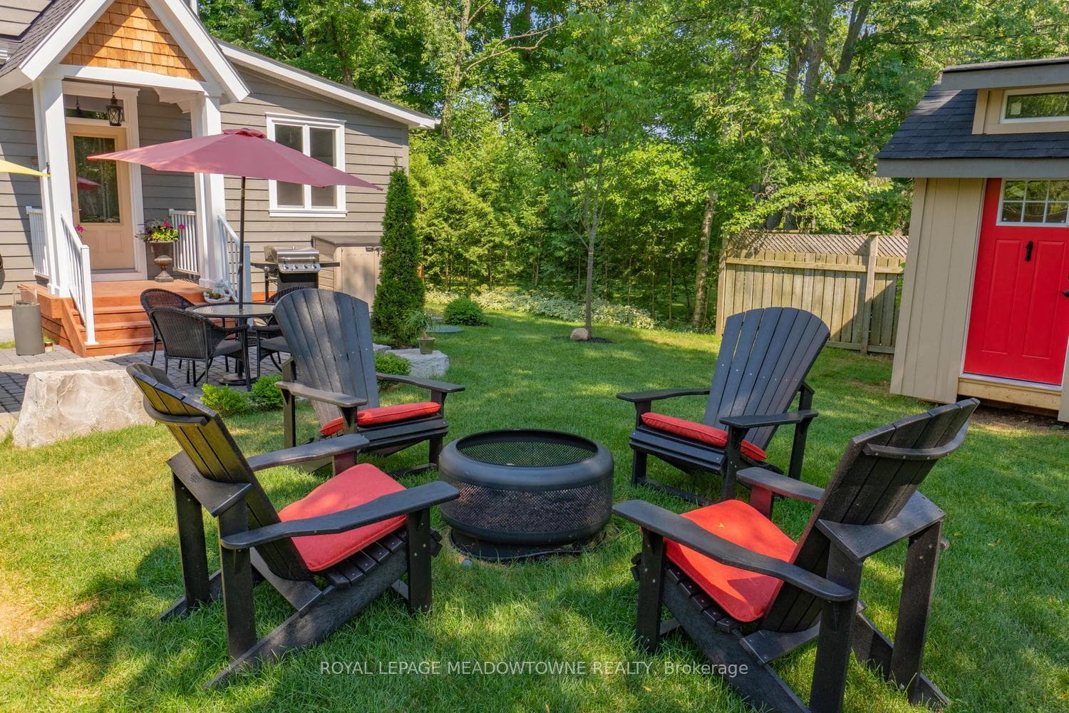 2 Bennett Place photo 27