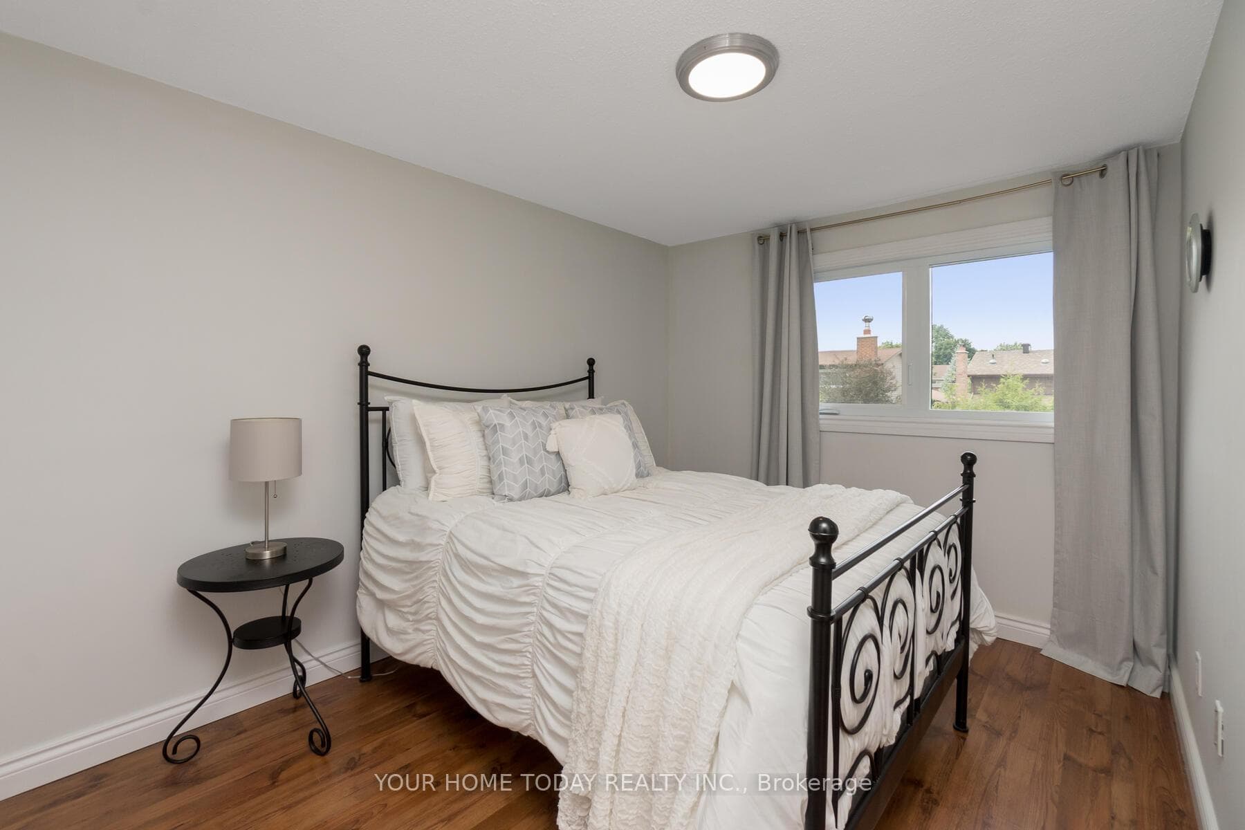 2667 Quill Crescent photo 17