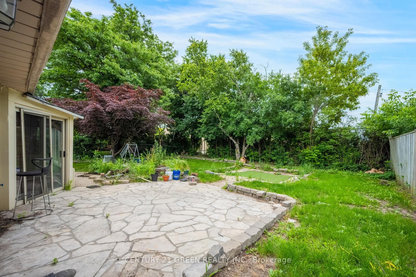 11 Burgby Avenue photo 47