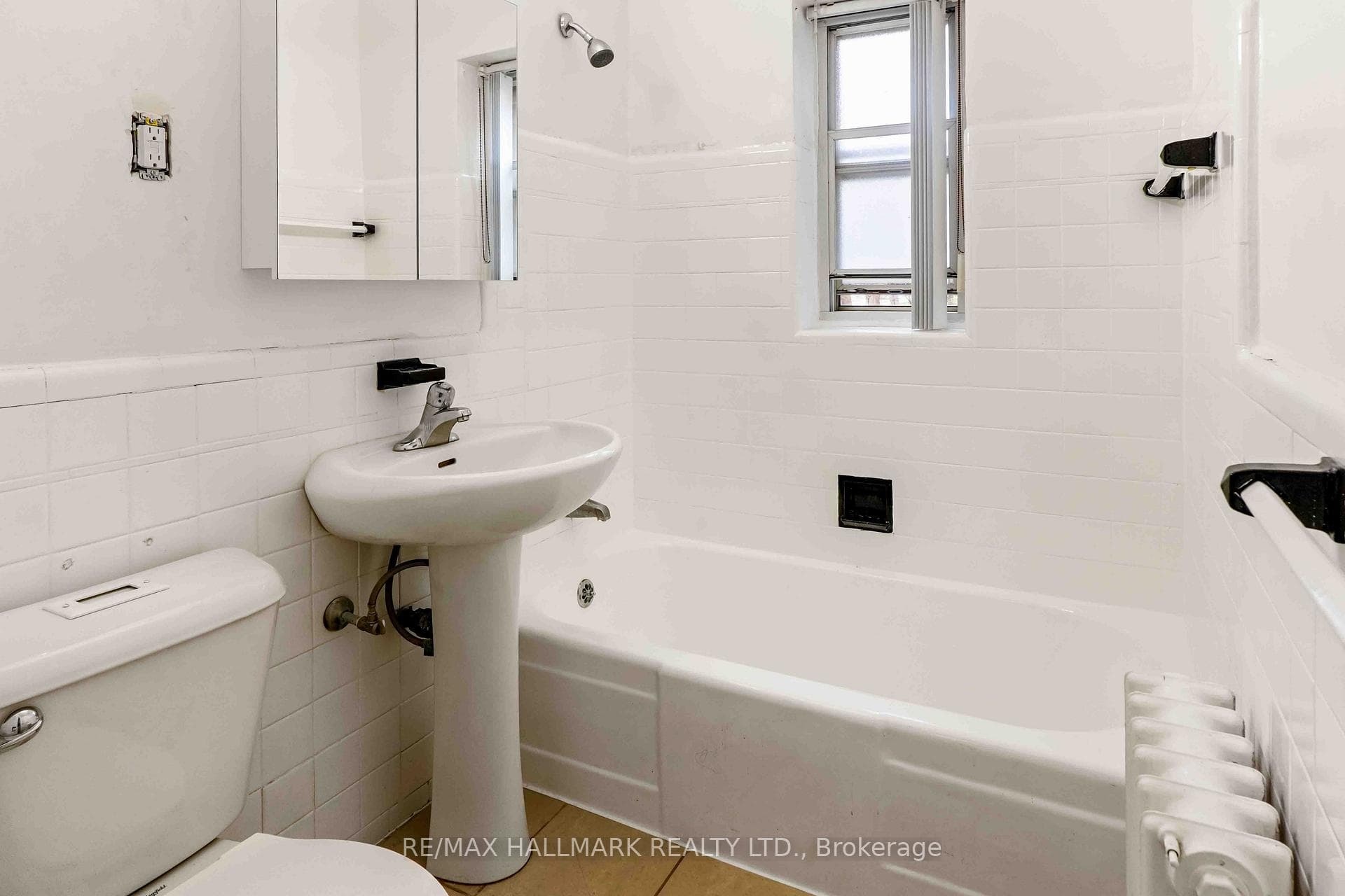 111 Oriole Parkway Unit 105 photo 12
