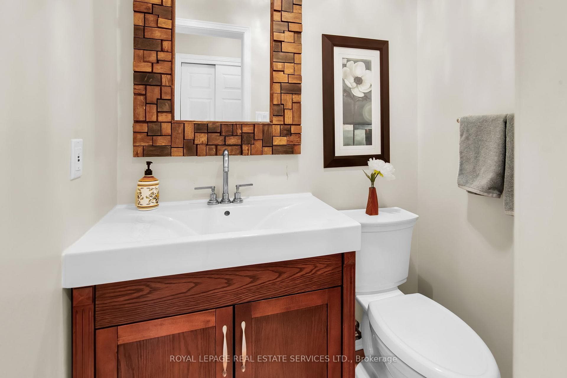 34 Ramblewood Drive photo 20