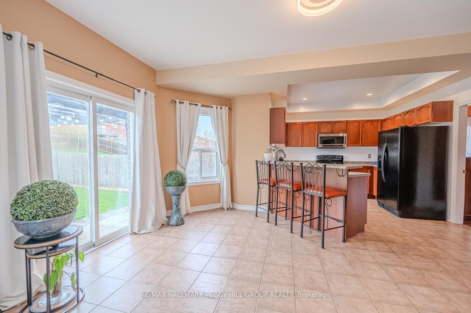 49 Jessica Drive photo 5
