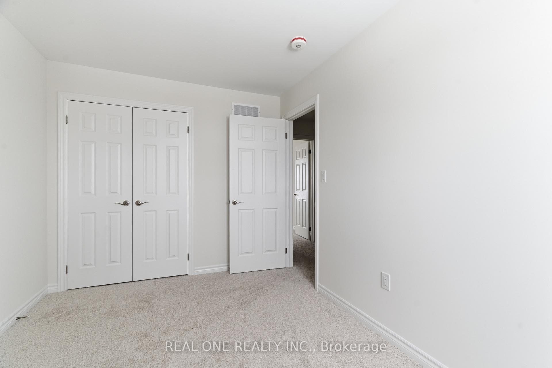 85 Mullin Drive Unit 32B photo 16