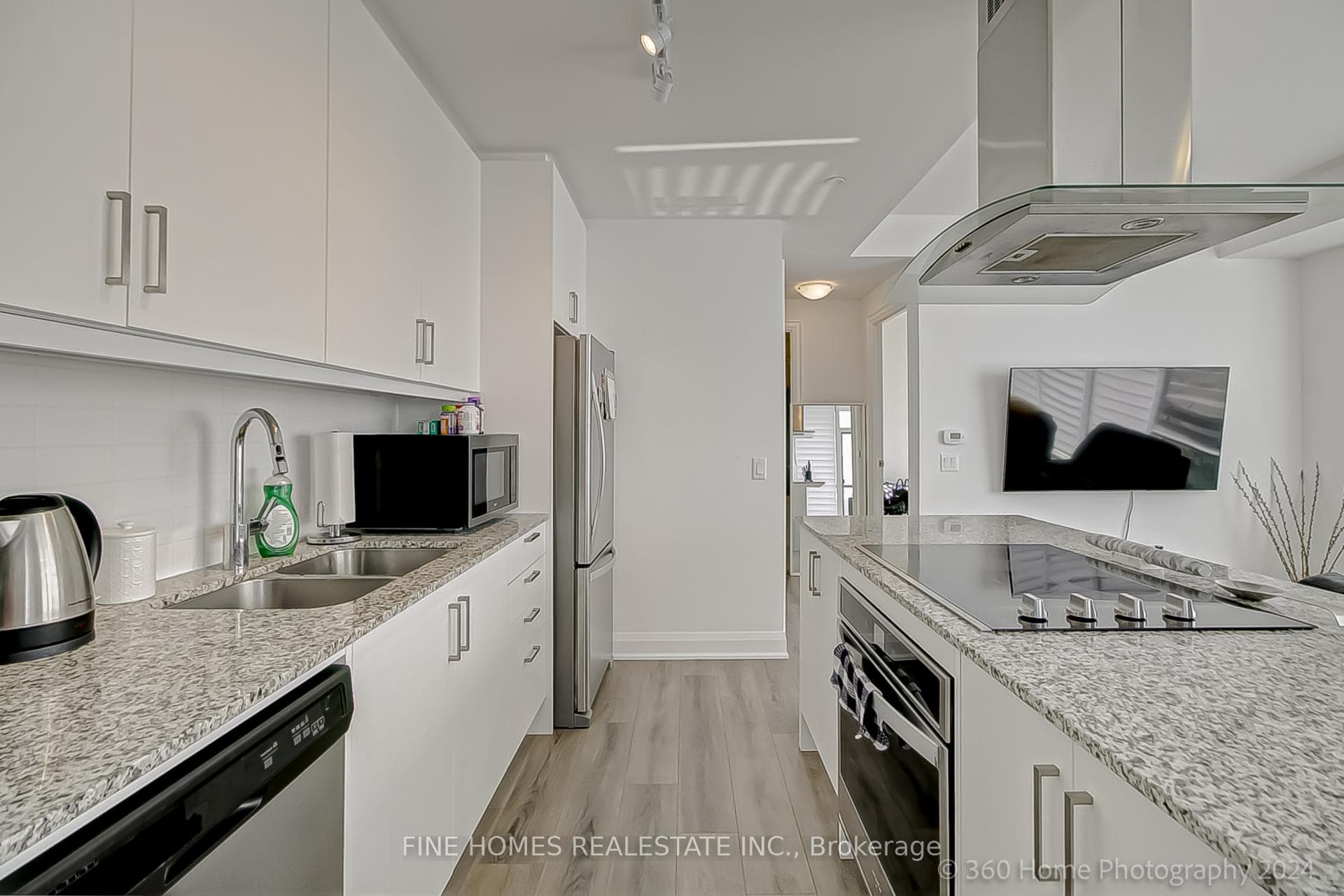 20 Gatineau Drive Unit 1508 photo 12