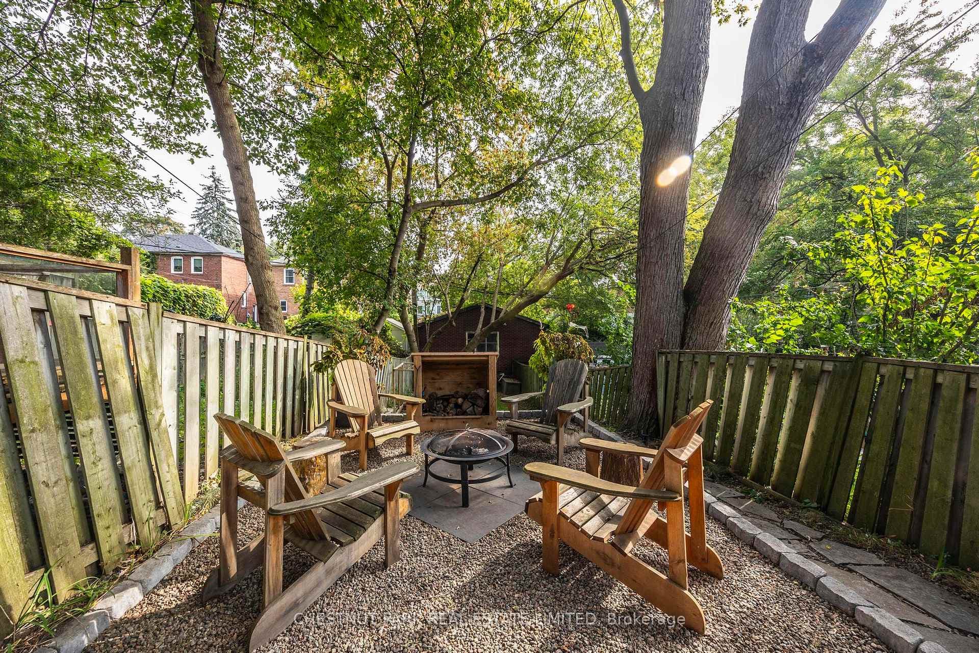 261 Waverley Road photo 28