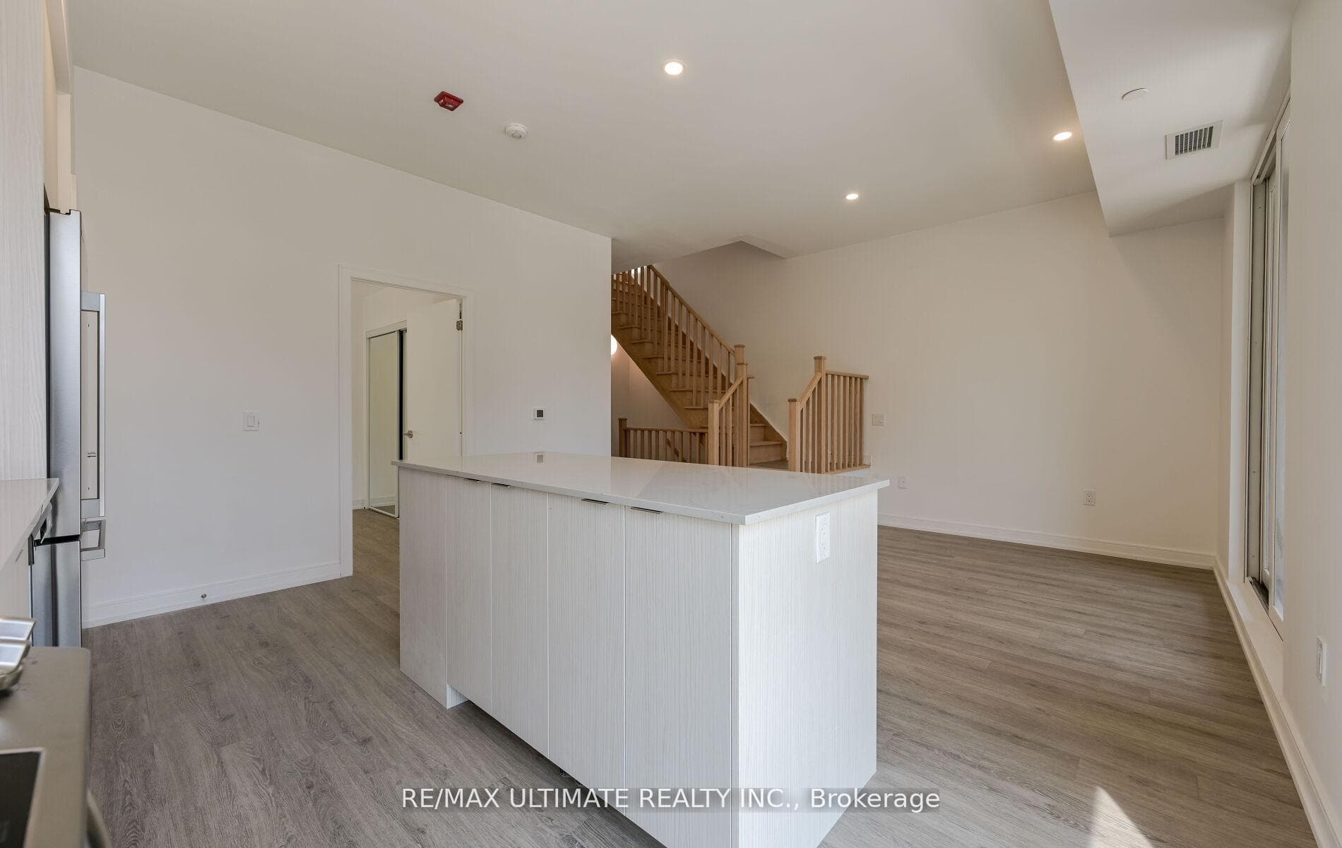 172 Clonmore Drive Unit 3 photo 16
