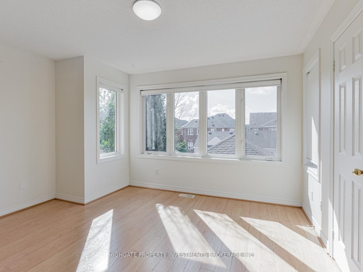 29 The Meadows Avenue photo 25
