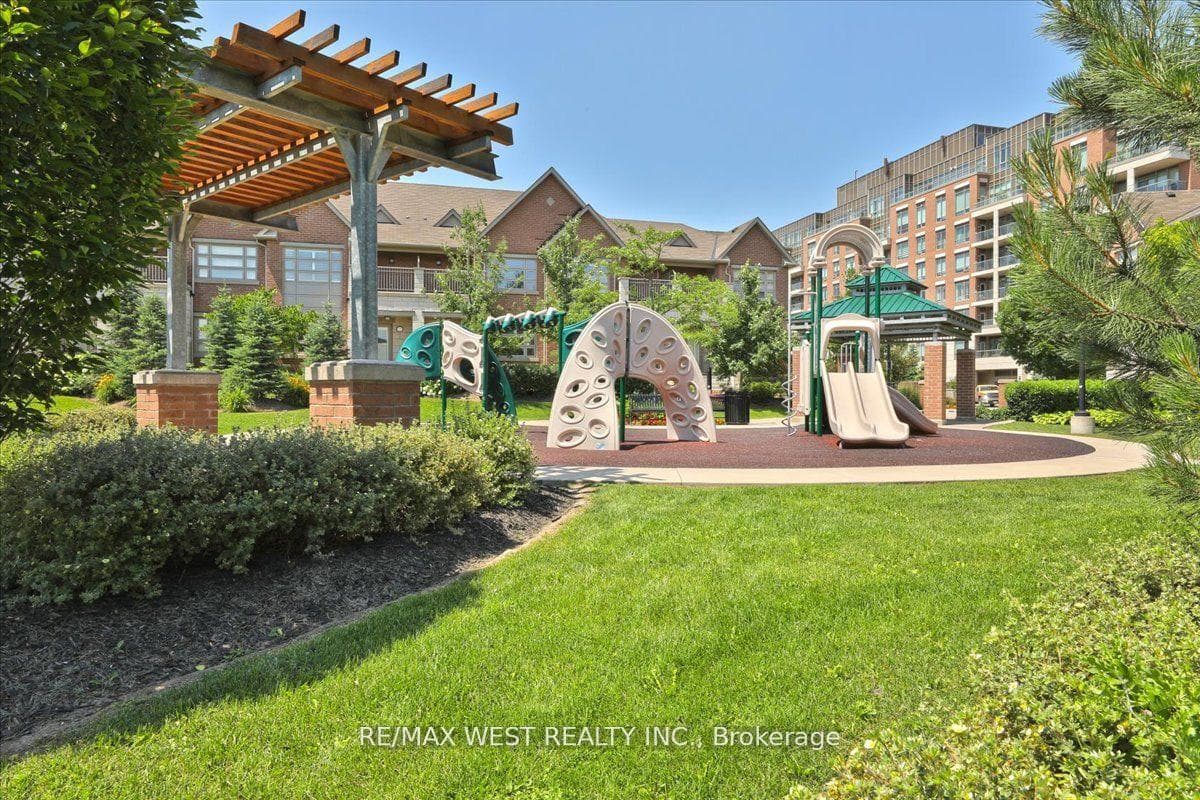 2480 Prince Michael Drive Unit 211 photo 12