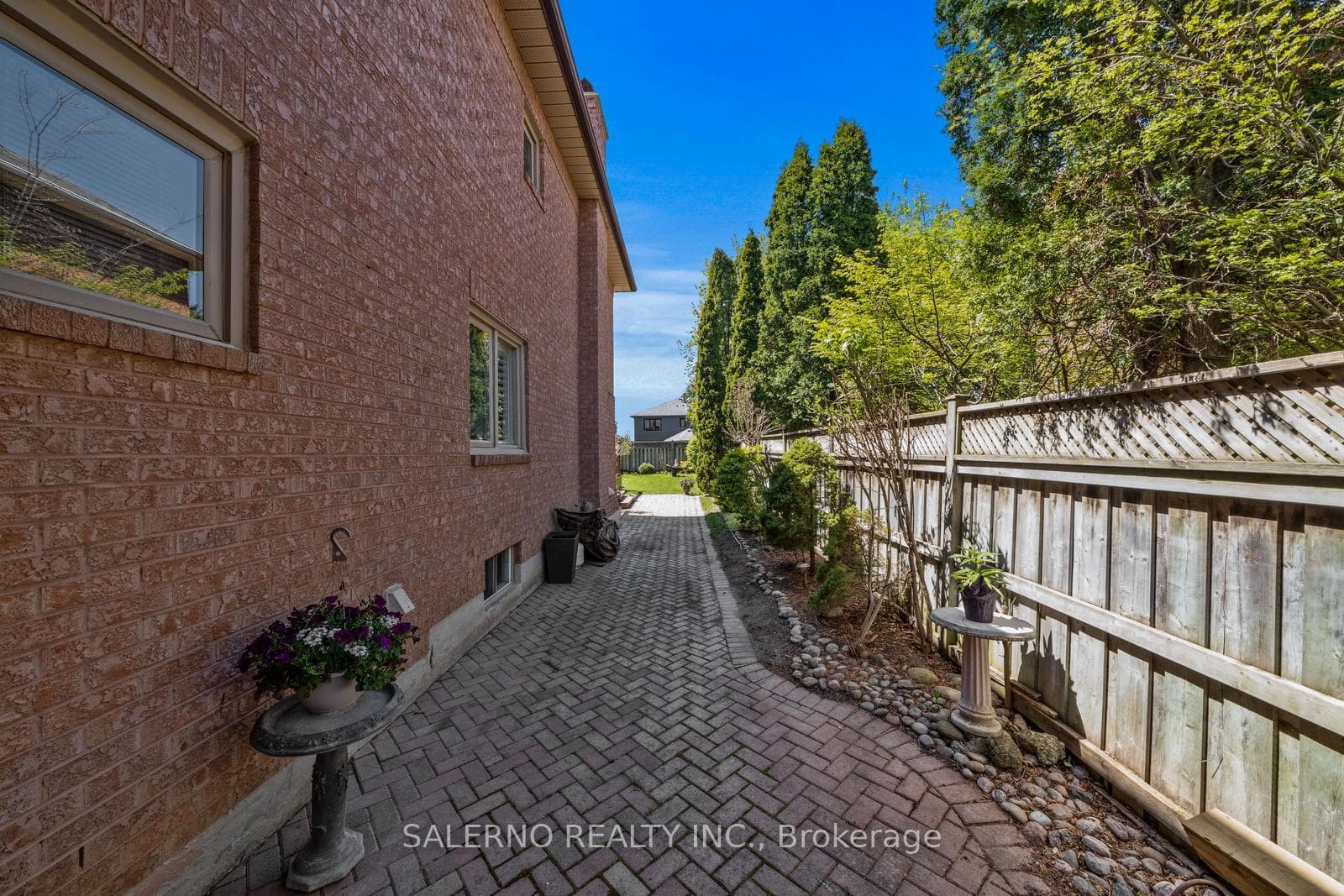 42 Columbus Avenue photo 38