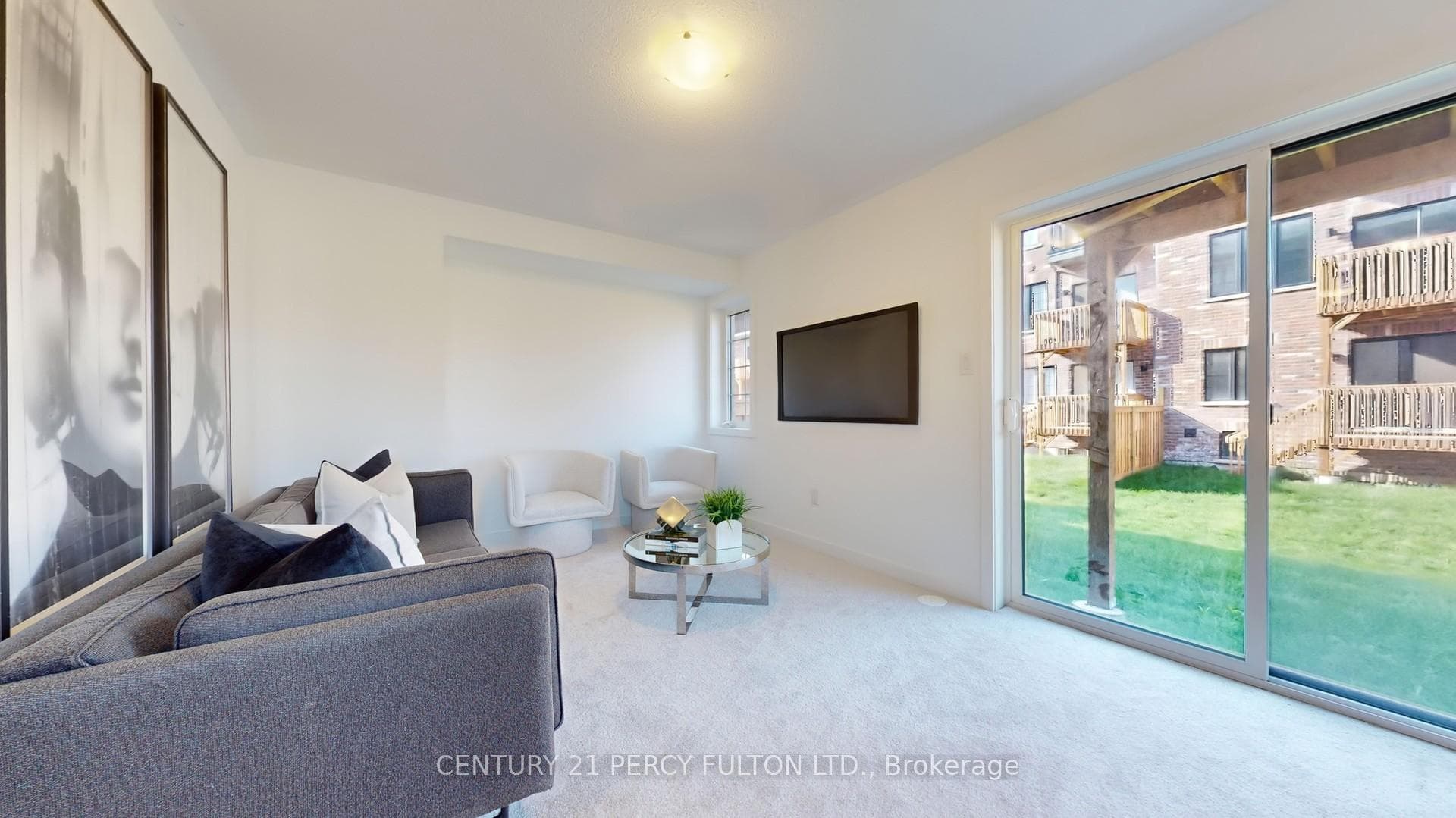 31 Selfridge Way photo 28