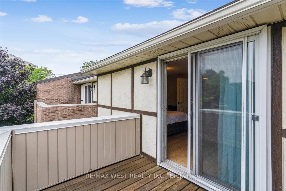 1485 Gulleden Drive Unit 6 photo 10
