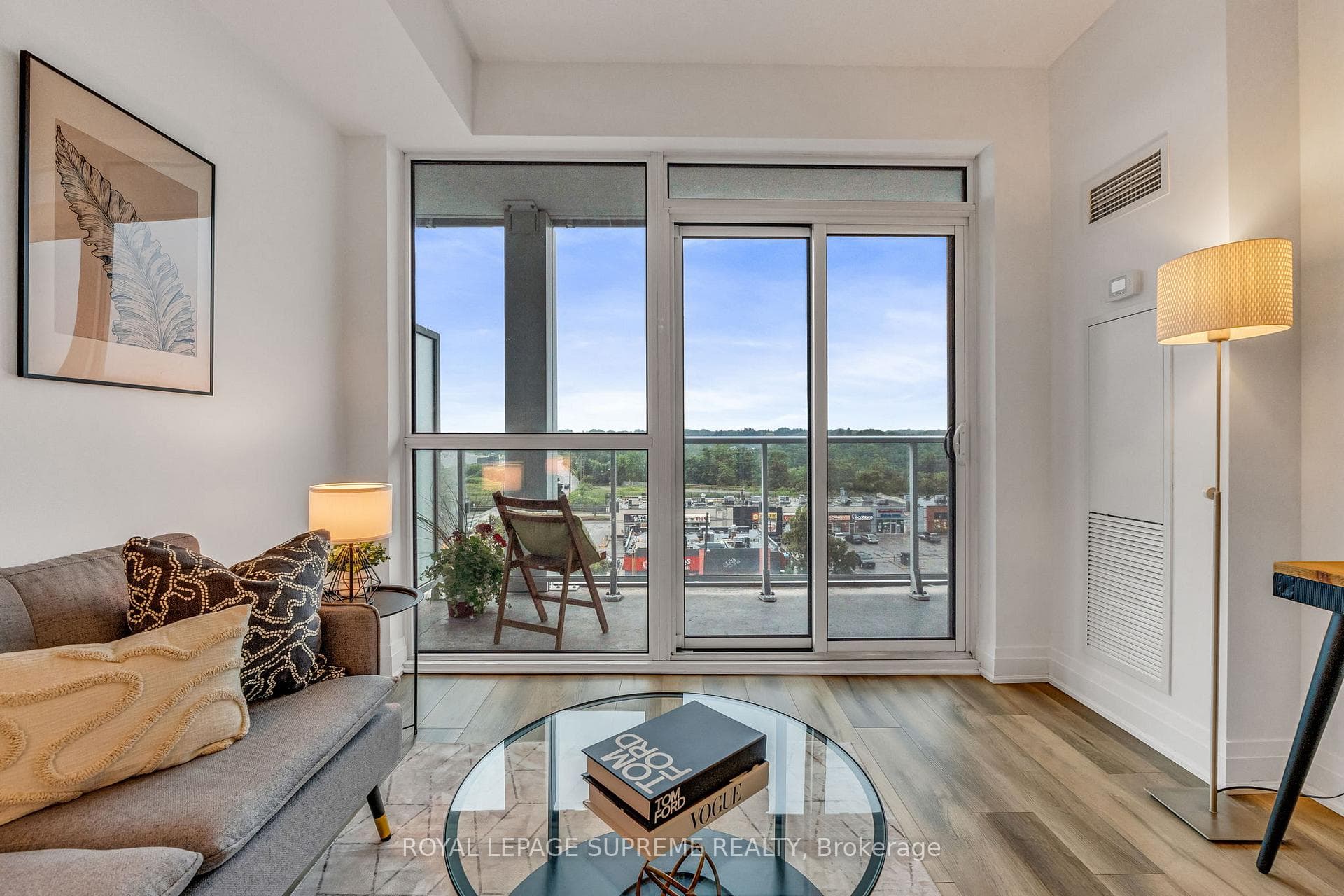 65 Speers Road Unit 612 photo 14