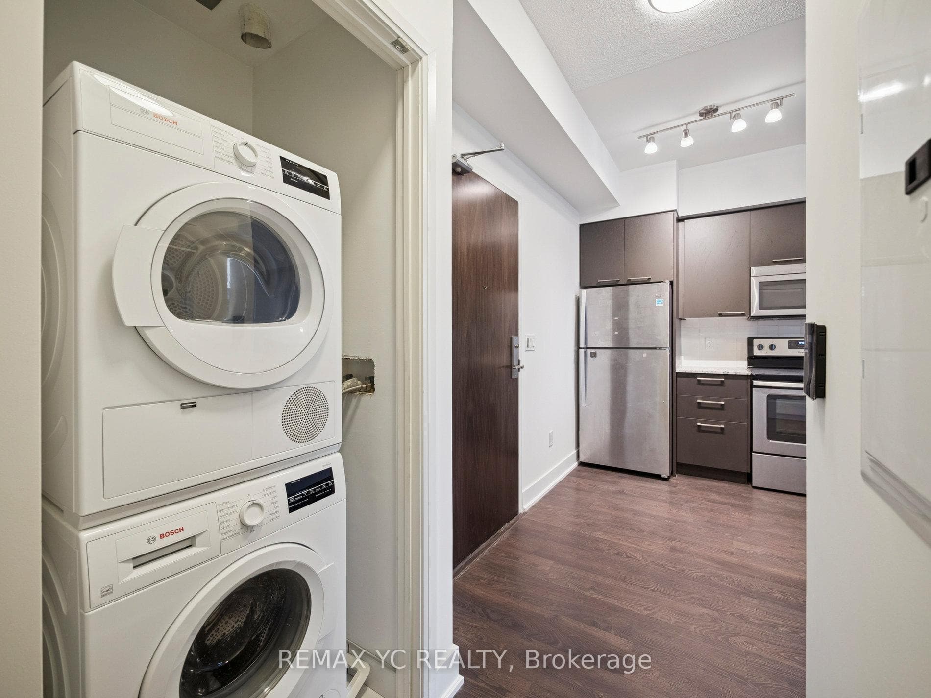 88 Sheppard Avenue Unit 2305 photo 14