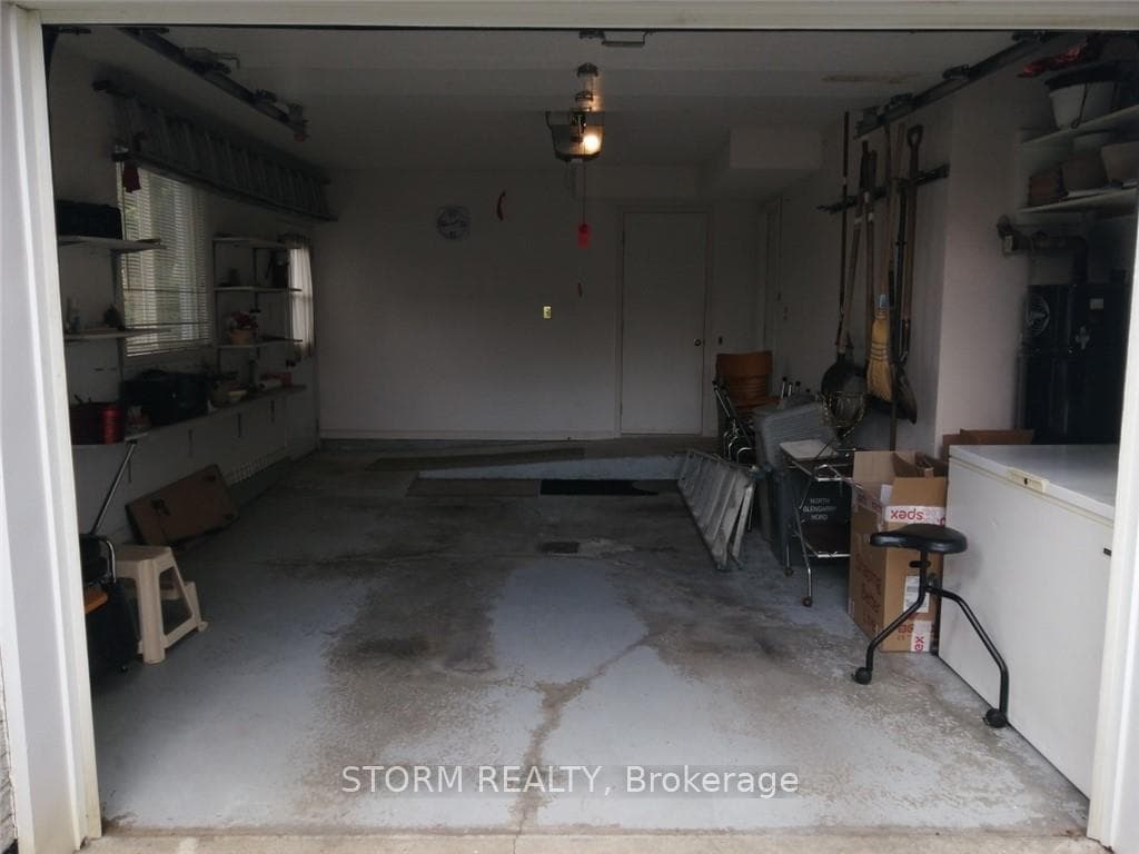 105 ANIK Street photo 18