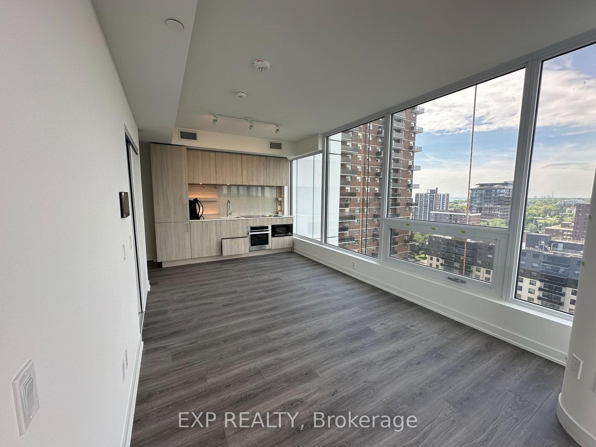28 Ann Street Unit 1215 photo 1