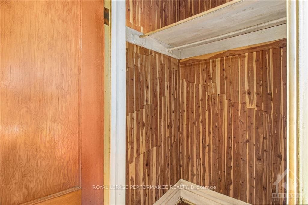 37 TYNDALL Street photo 21
