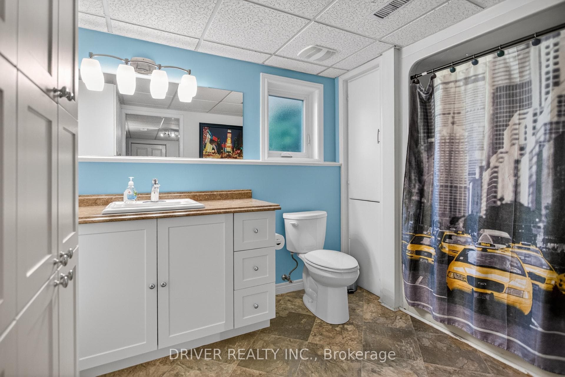 ~Inlaw Suite 4 pc Bath~