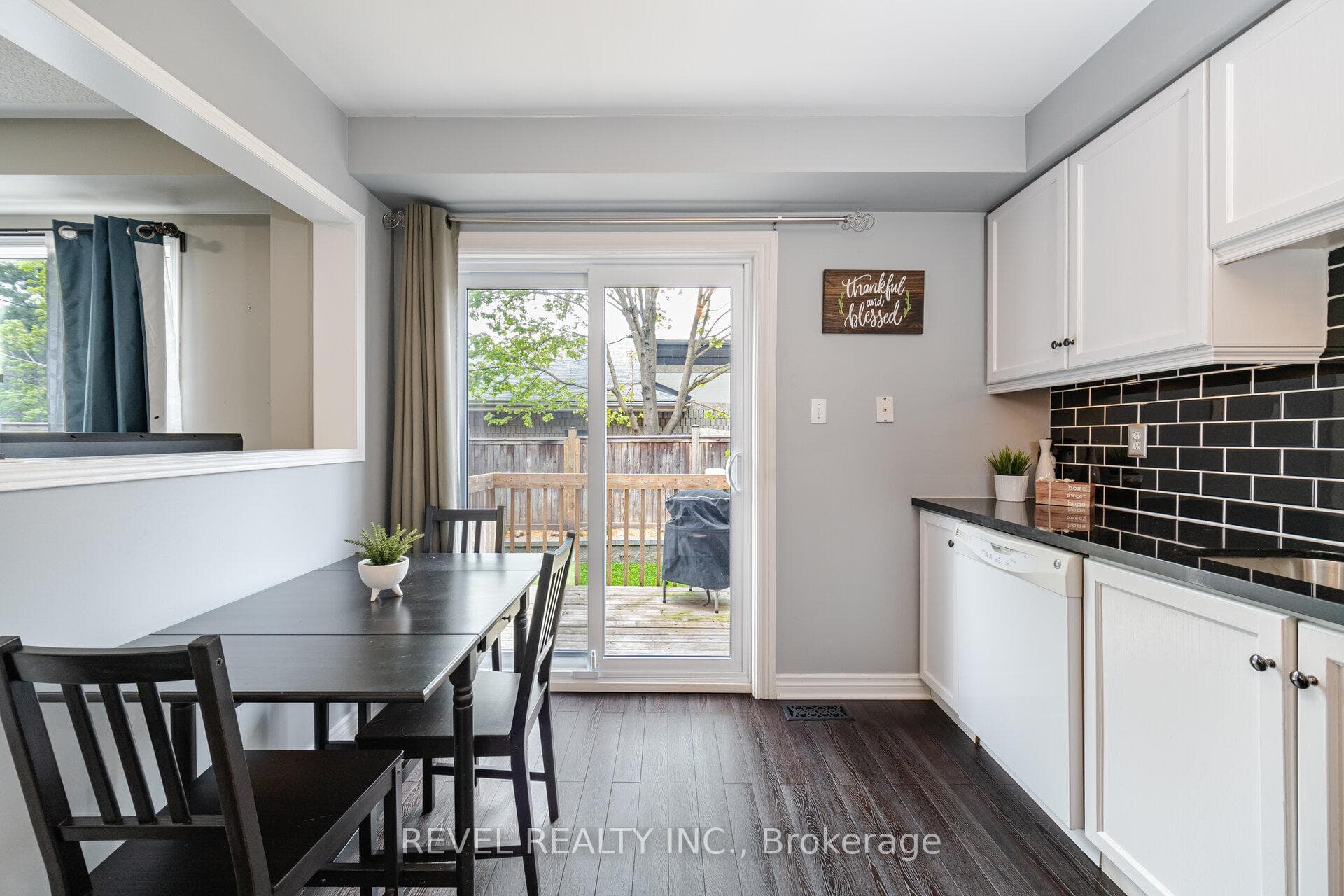 53 Dawson Crescent photo 13