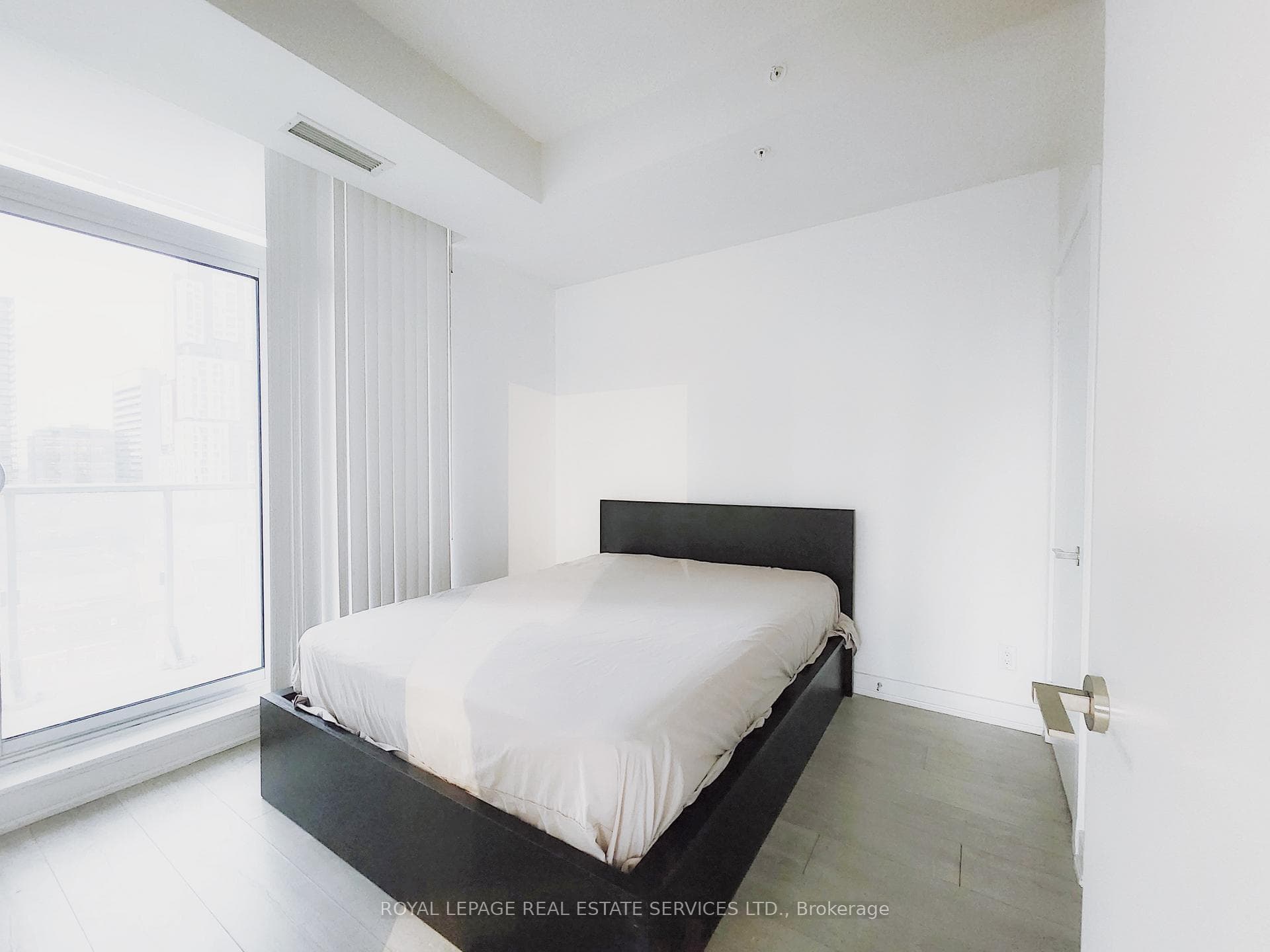 30 Nelson Street Unit 1806 photo 7