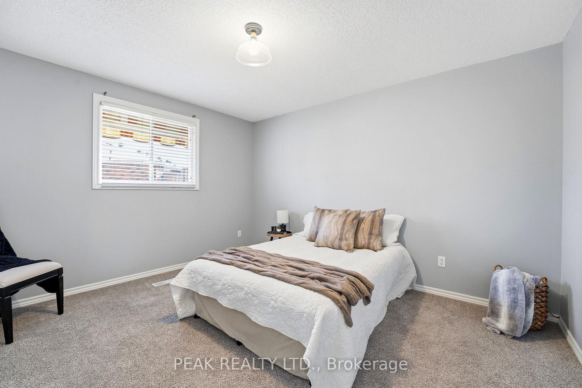 570 West Street Unit 43 photo 13