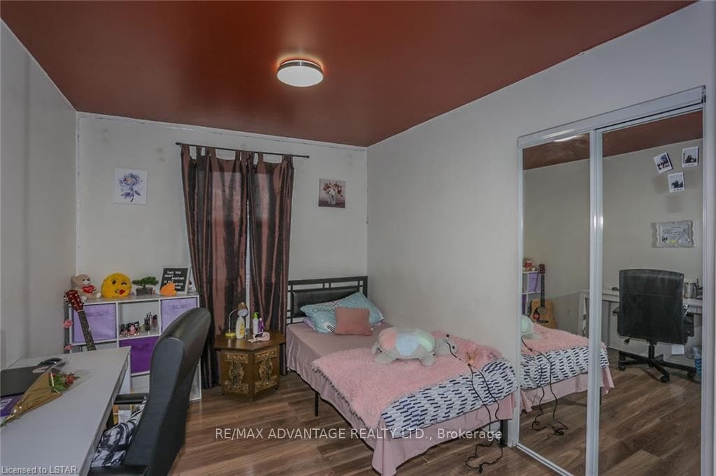 17 Sterling Street Unit Upper photo 21