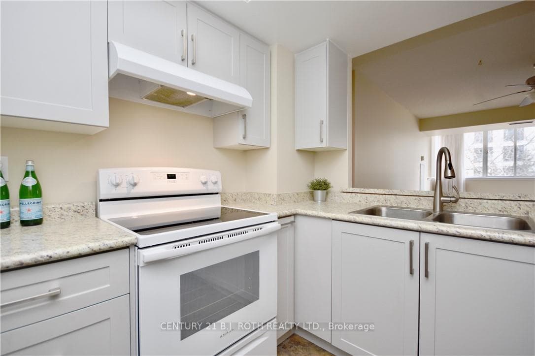 270 DAVIS Drive Unit 205 photo 5