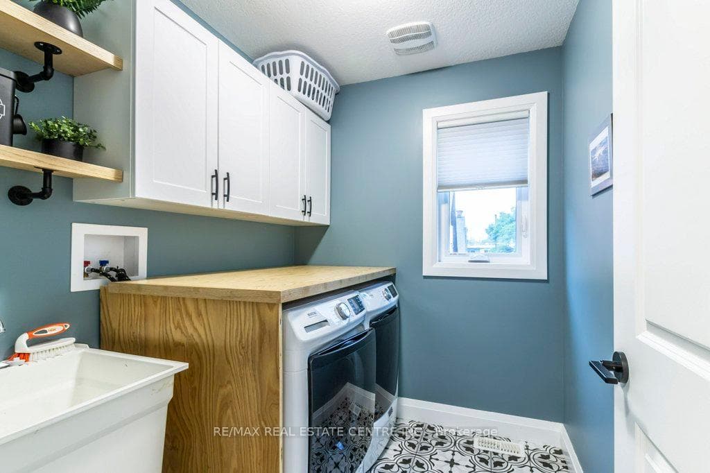 927 Moore Street photo 19