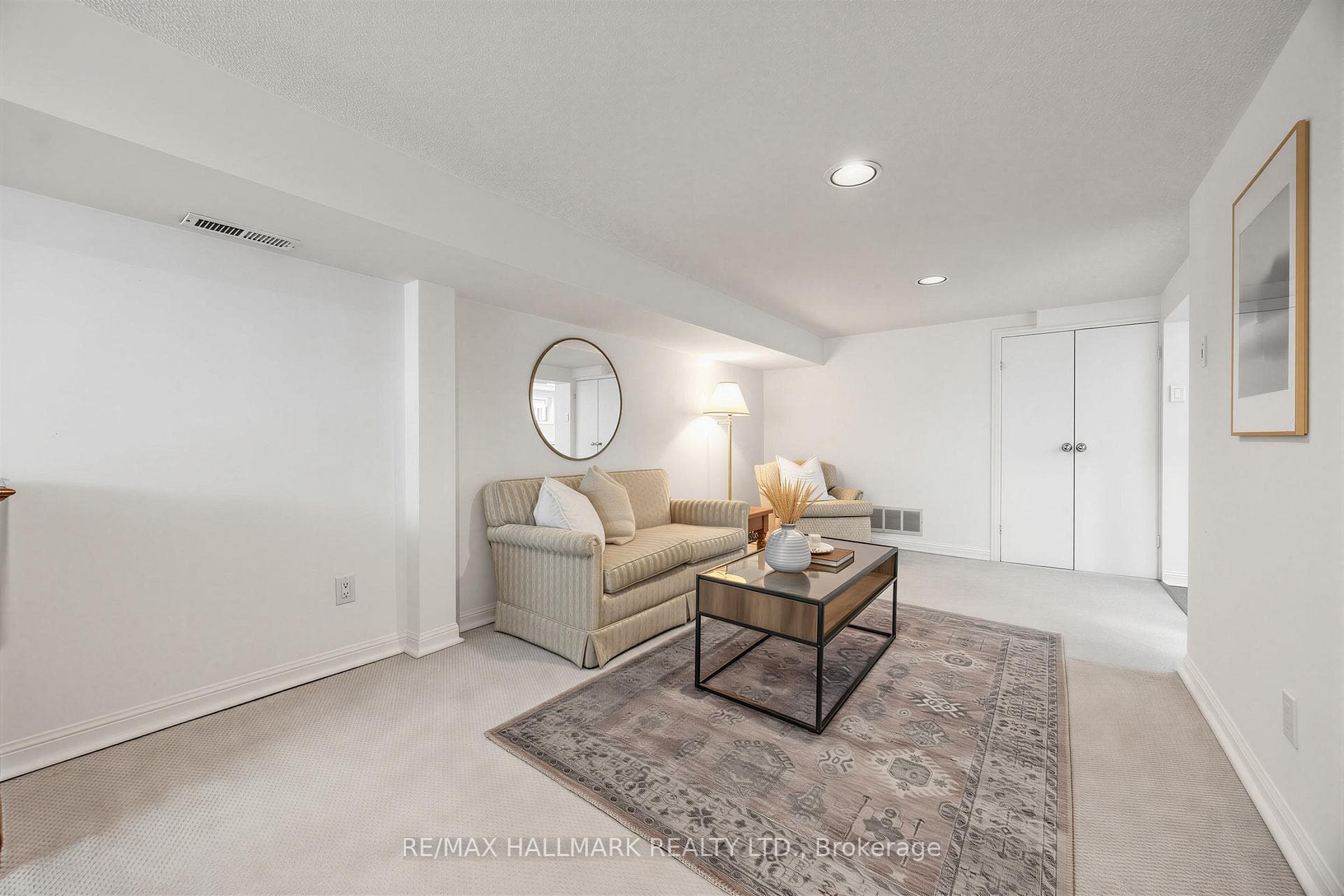 16 Crestland Avenue photo 23