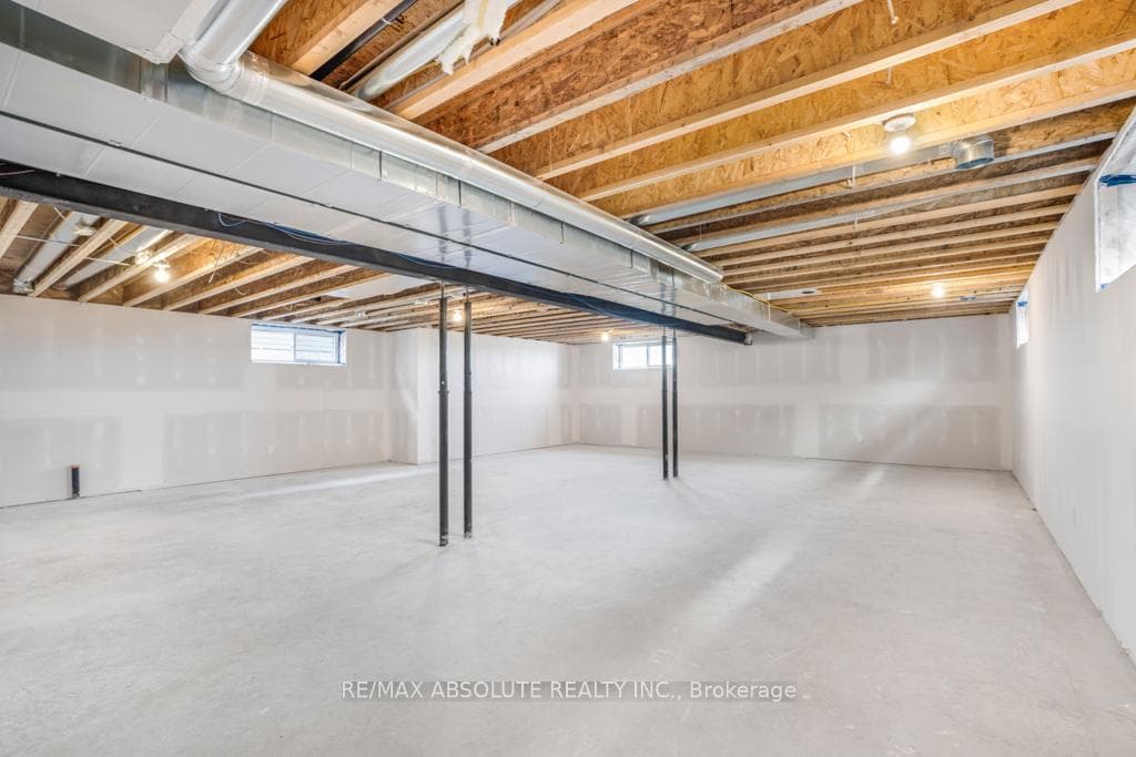 399 STERLING Avenue photo 22