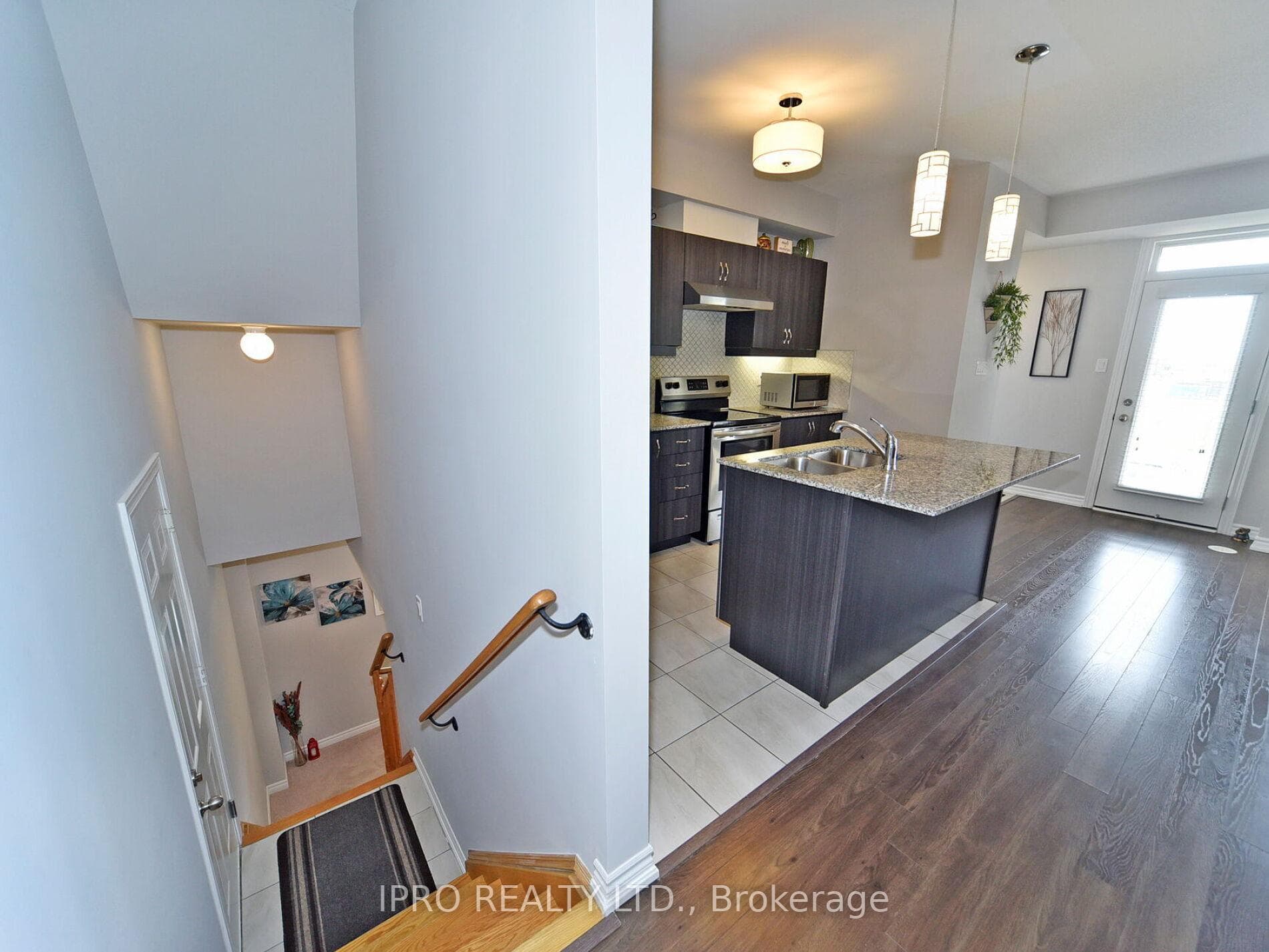 1725 Adirondack Chase Unit 103 photo 19