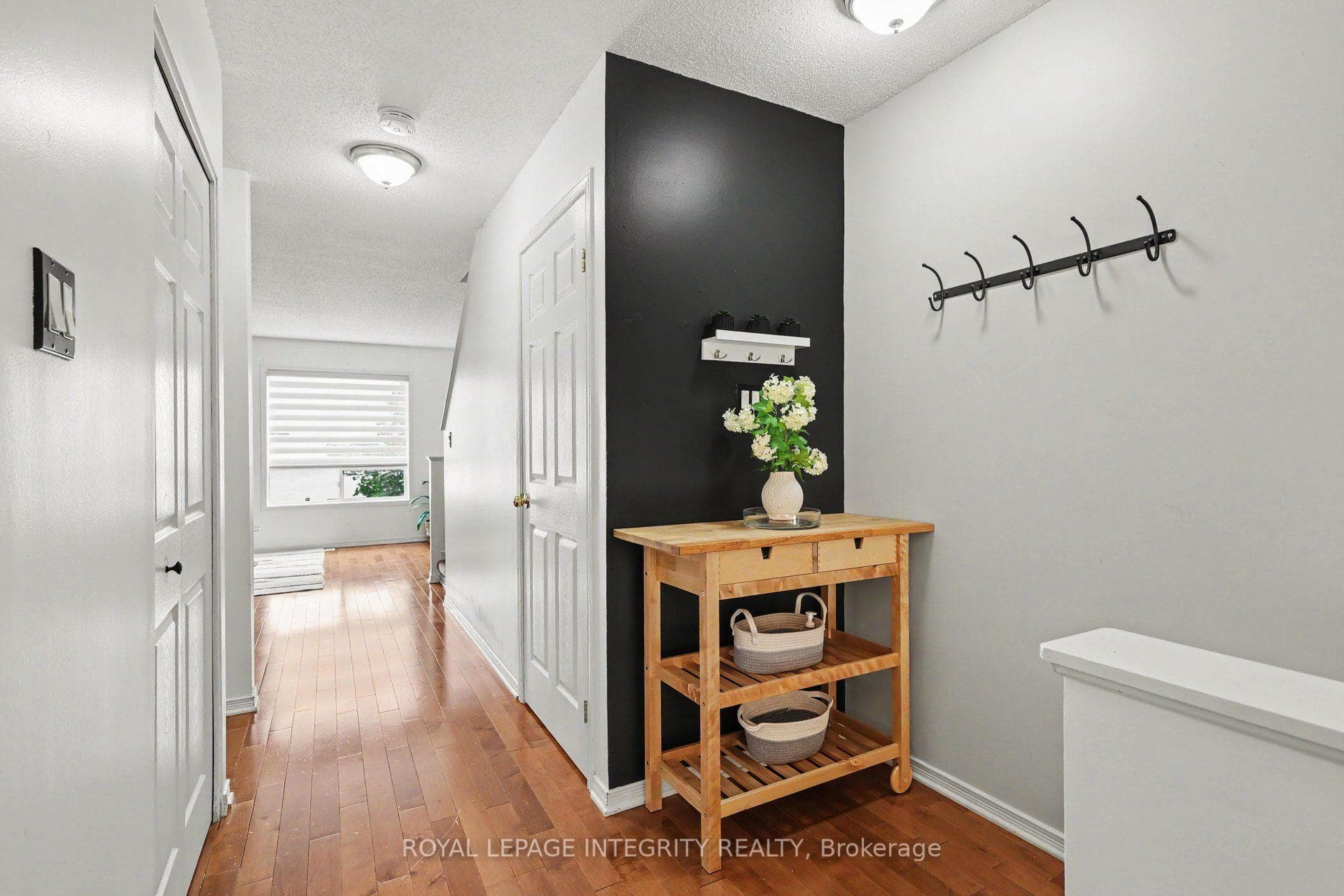 474 Seyton Drive photo 5
