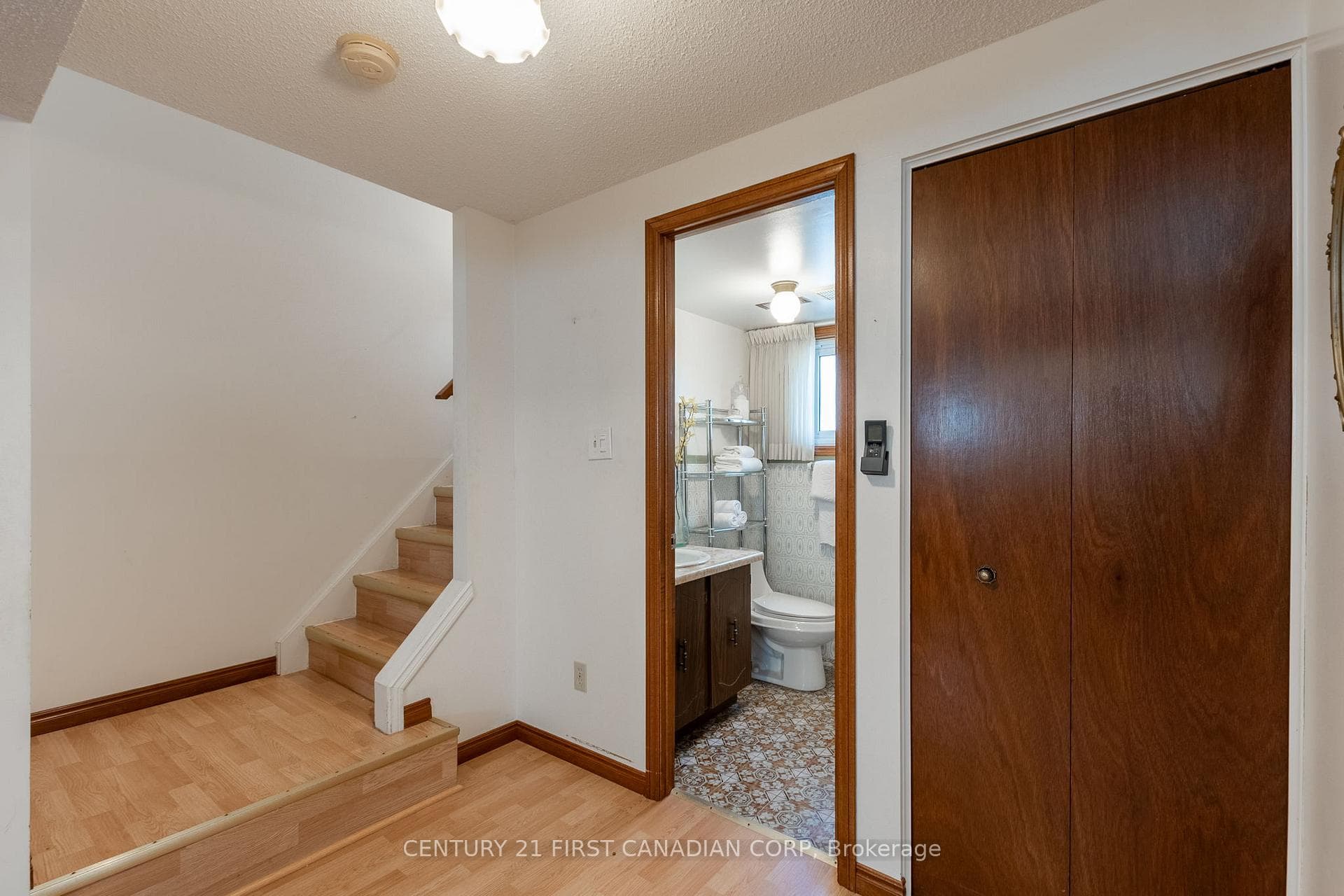 79 Roundhill Court photo 22