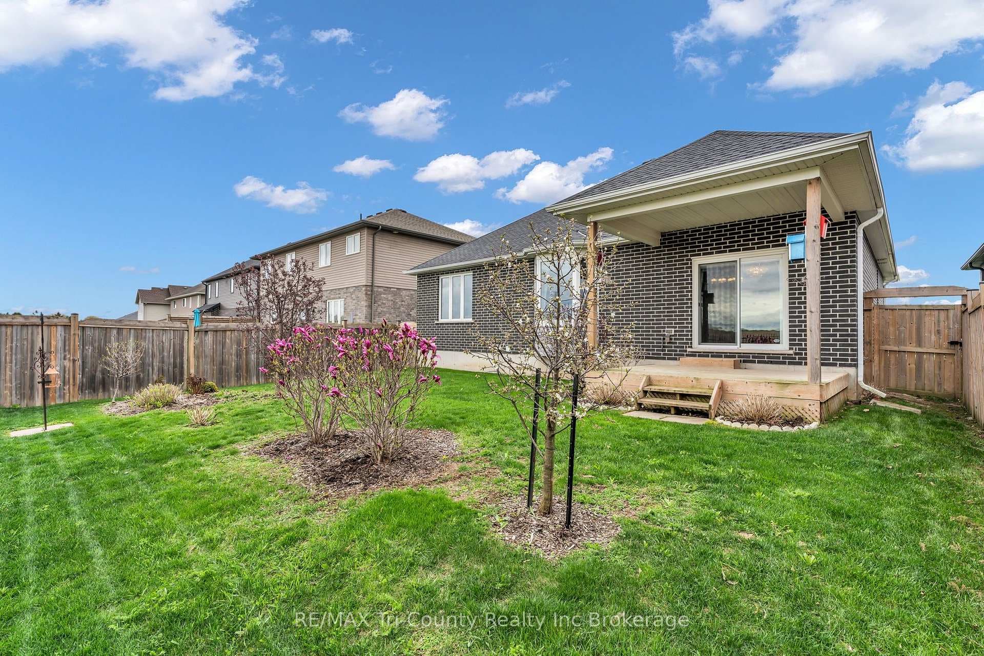 18 Crocus Avenue photo 32