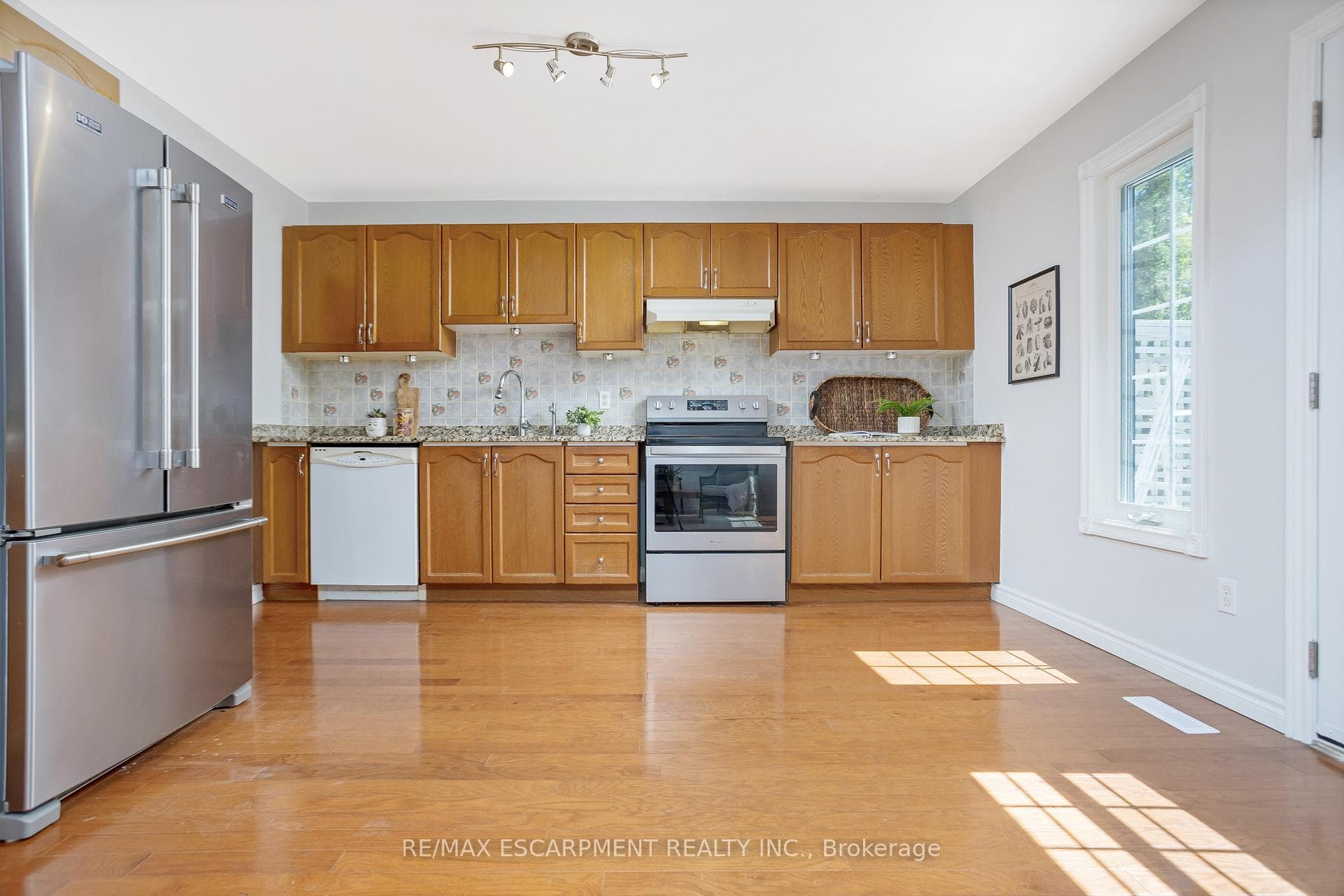 151 Academy Place photo 12